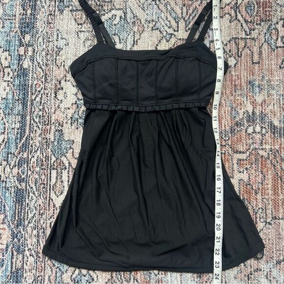 Lululemon Black Pritti Ruffle Tank Size 4 Athletic Shirt Built in Sports Bra - Picture 8 of 11